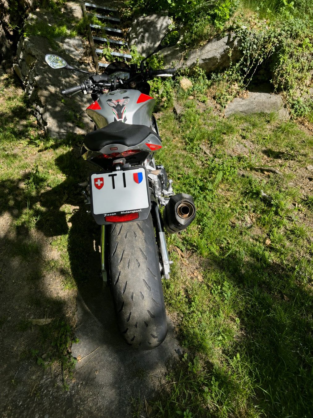 Aprilia Strasse: APRILIA Tuono V4 1100RR – Gebraucht aus Giornico von ema_vm7d 2
