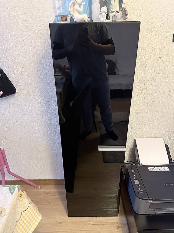 Mobili TV: TV-Möbel in Schwarz – Usato da Chur venduto da ang_2wzl 1
