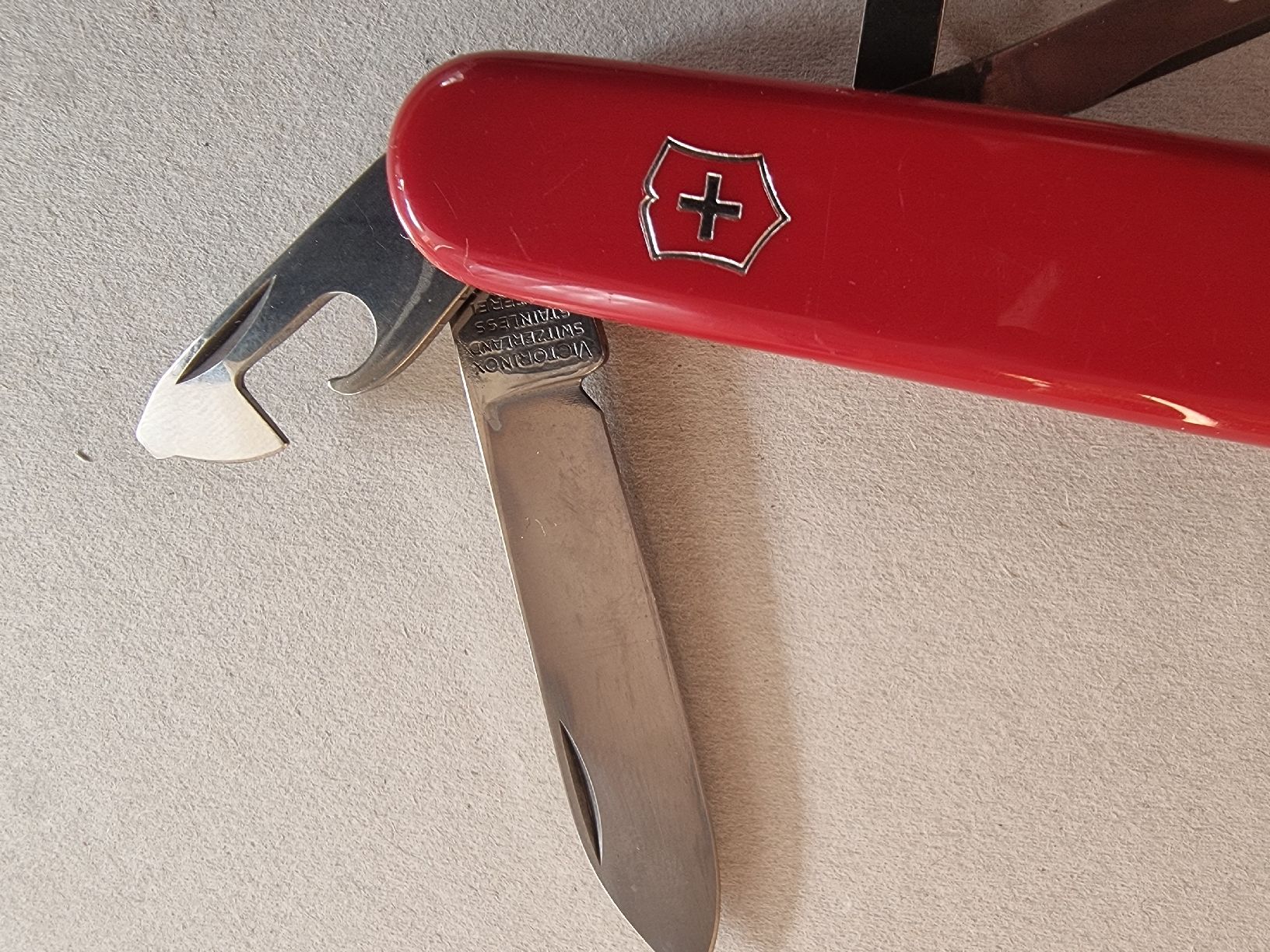 Victorinox Taschenmesser: Victorinox Sackmesser aus Sammlung un gebraucht – Gebraucht aus Olten von Mezopotamya 1