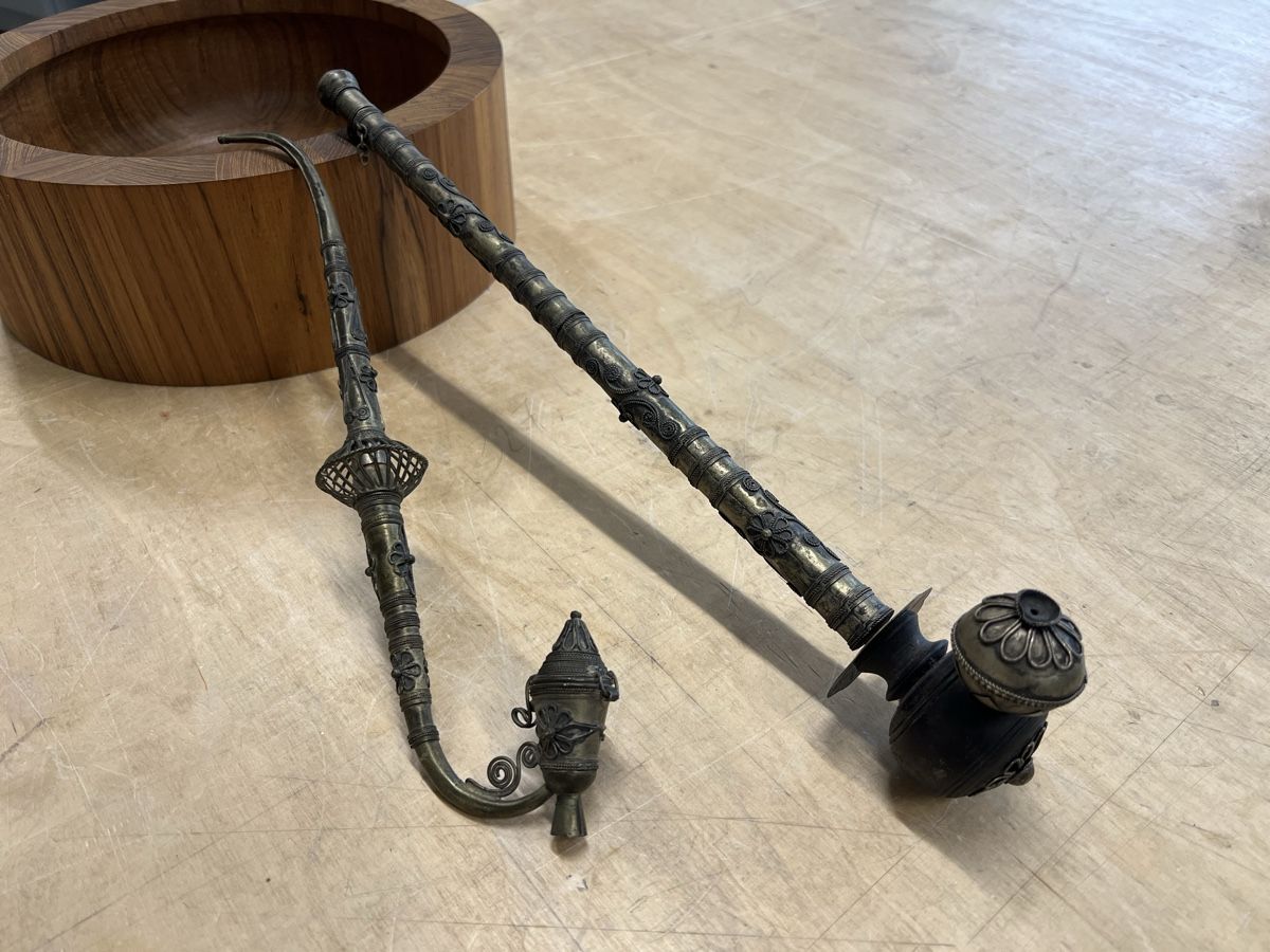 Pipe & Accessori: Antike chinesische Opiumpfeifen, Dekoelemente – Usato da Perlen venduto da Chregle1