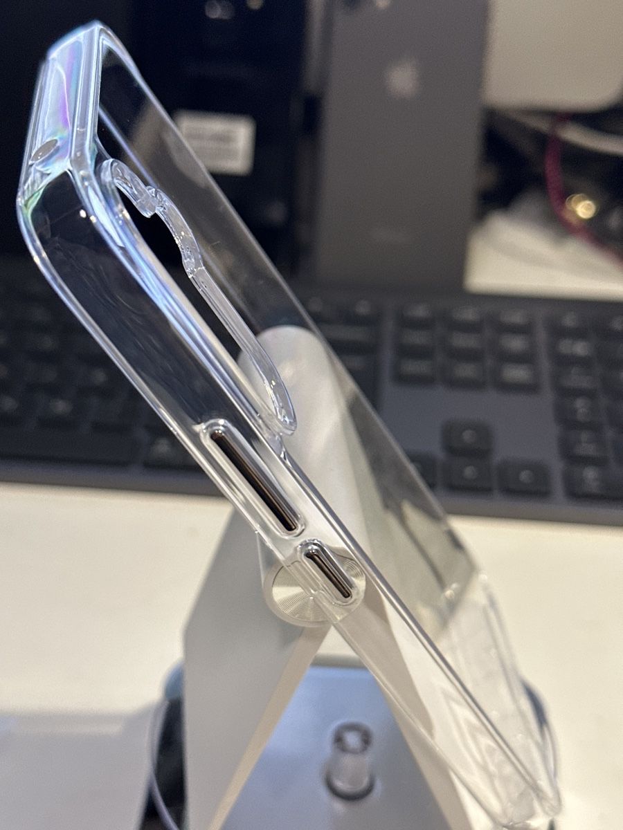 Samsung Cover & Protezioni schermo: Coque Galaxy S24FE  transparente très resistante – Nuovo e nell'imballaggio originale da Morges venduto da DigiAC 3