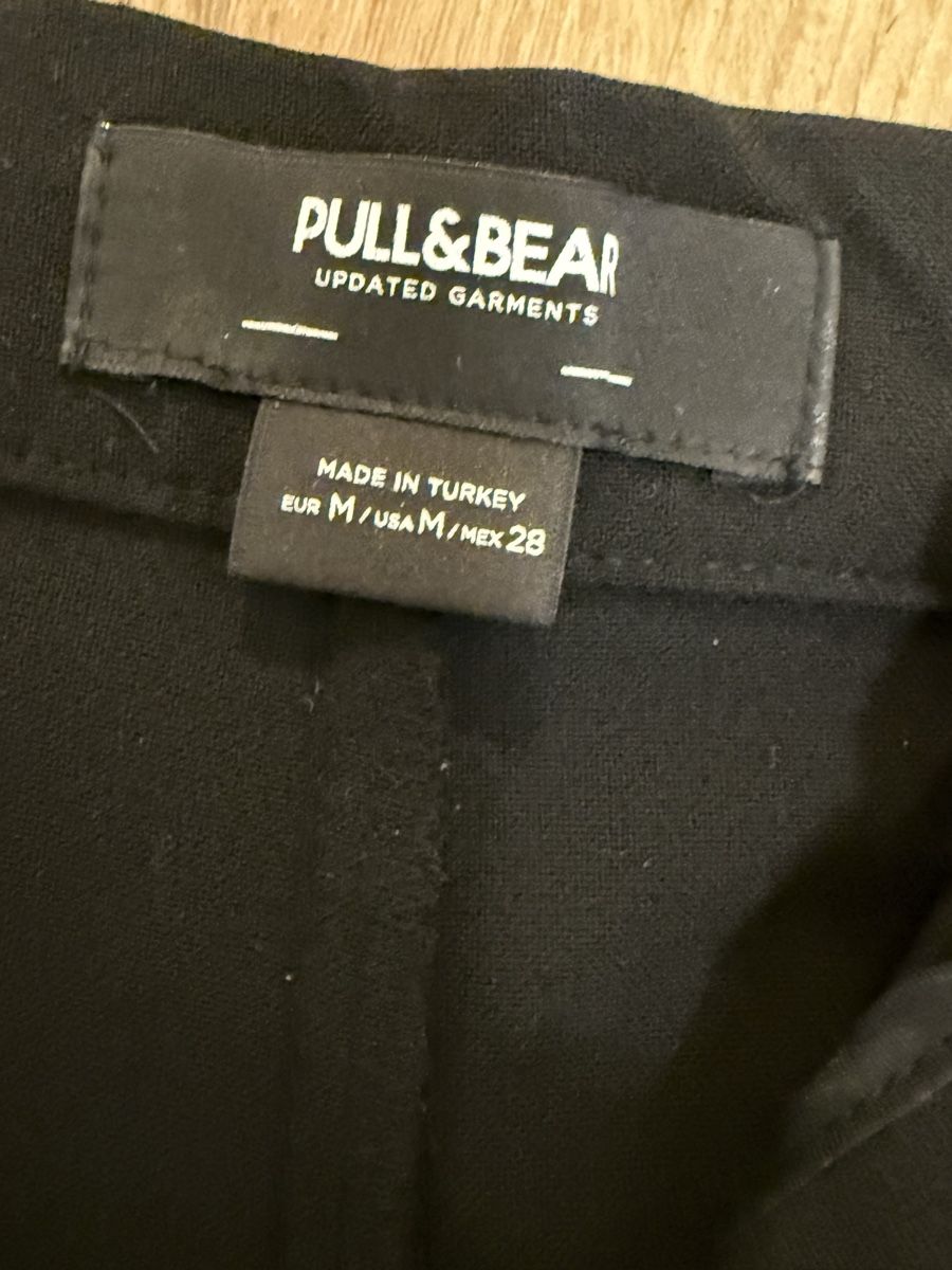 Pantaloni: Elegante, schwarze Stoffhose, Grösse M – Usato da Kölliken venduto da Vivii01 1