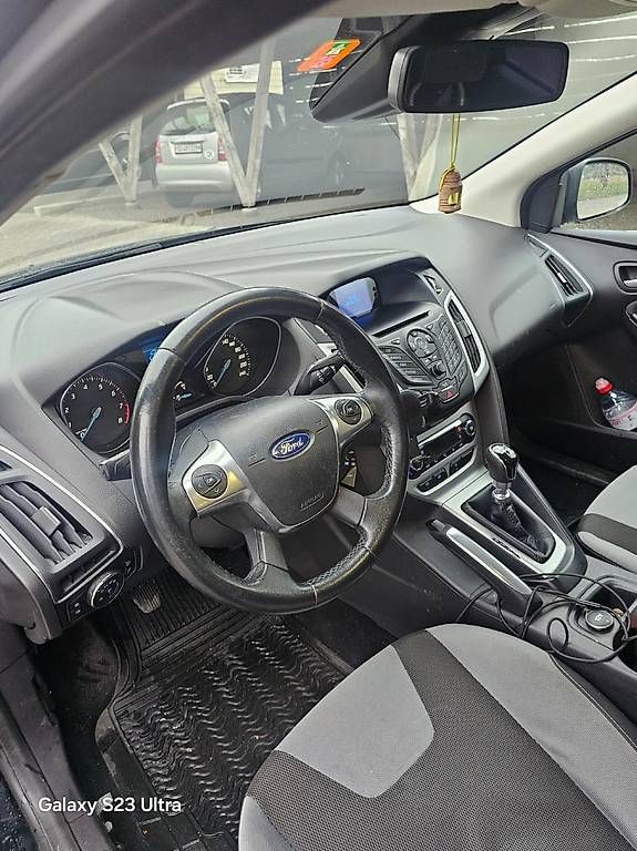 Autos: Ford Focus  1.6 scTi – Gebraucht aus sevelen von 0023 2