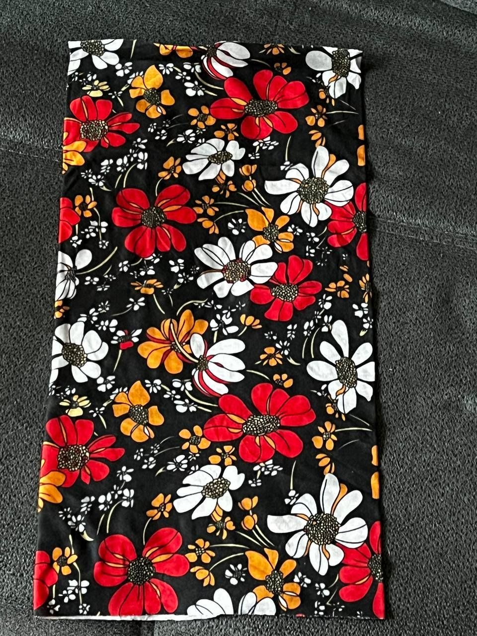 Foulard & Sciarpe: Neuer Schal – Nuovo e nell'imballaggio originale da Riehen venduto da ann_76jw 7