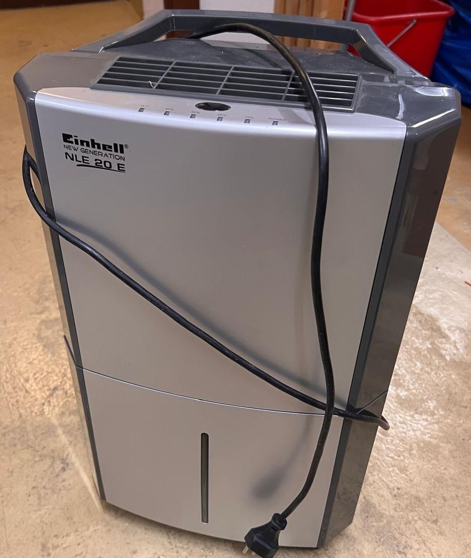 Einhell Deumidificatori: Einhell NLE 20 E Luftentfeuchter - für Keller oder Zuhause – Nuovo (secondo la descrizione) da Adliswil venduto da barblu007