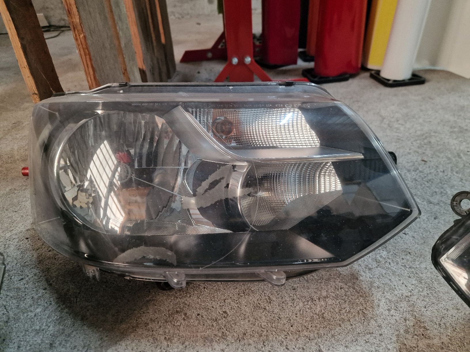 VW Scheinwerfer: Scheinwerfer zu VW T5  – Gebraucht aus Mols von L.M.123 1