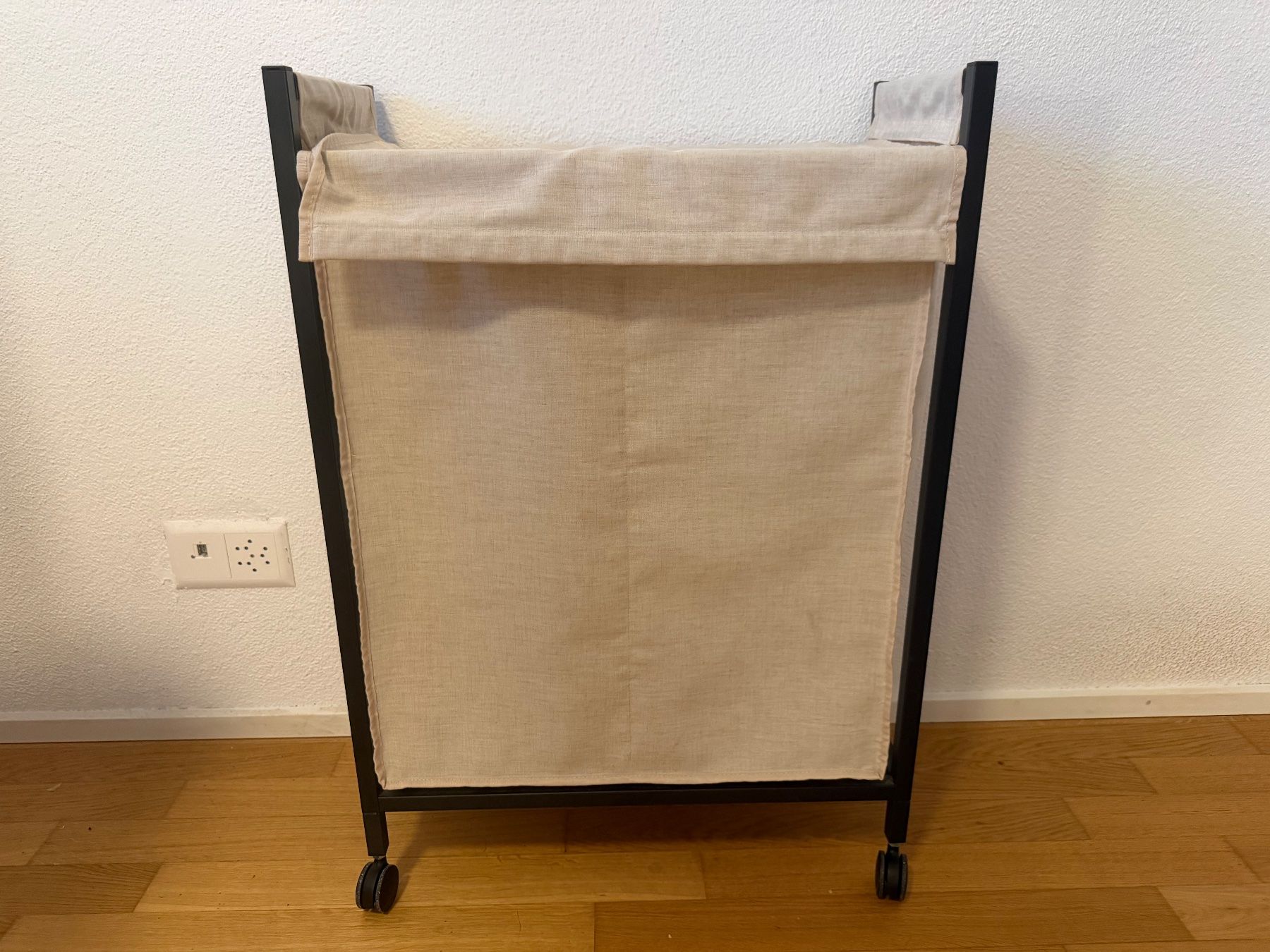 Ikea Paniers à linge: IKEA Wäschewagen, anthrazit, 80l ENHET – D'occasion à Hendschiken par emstan