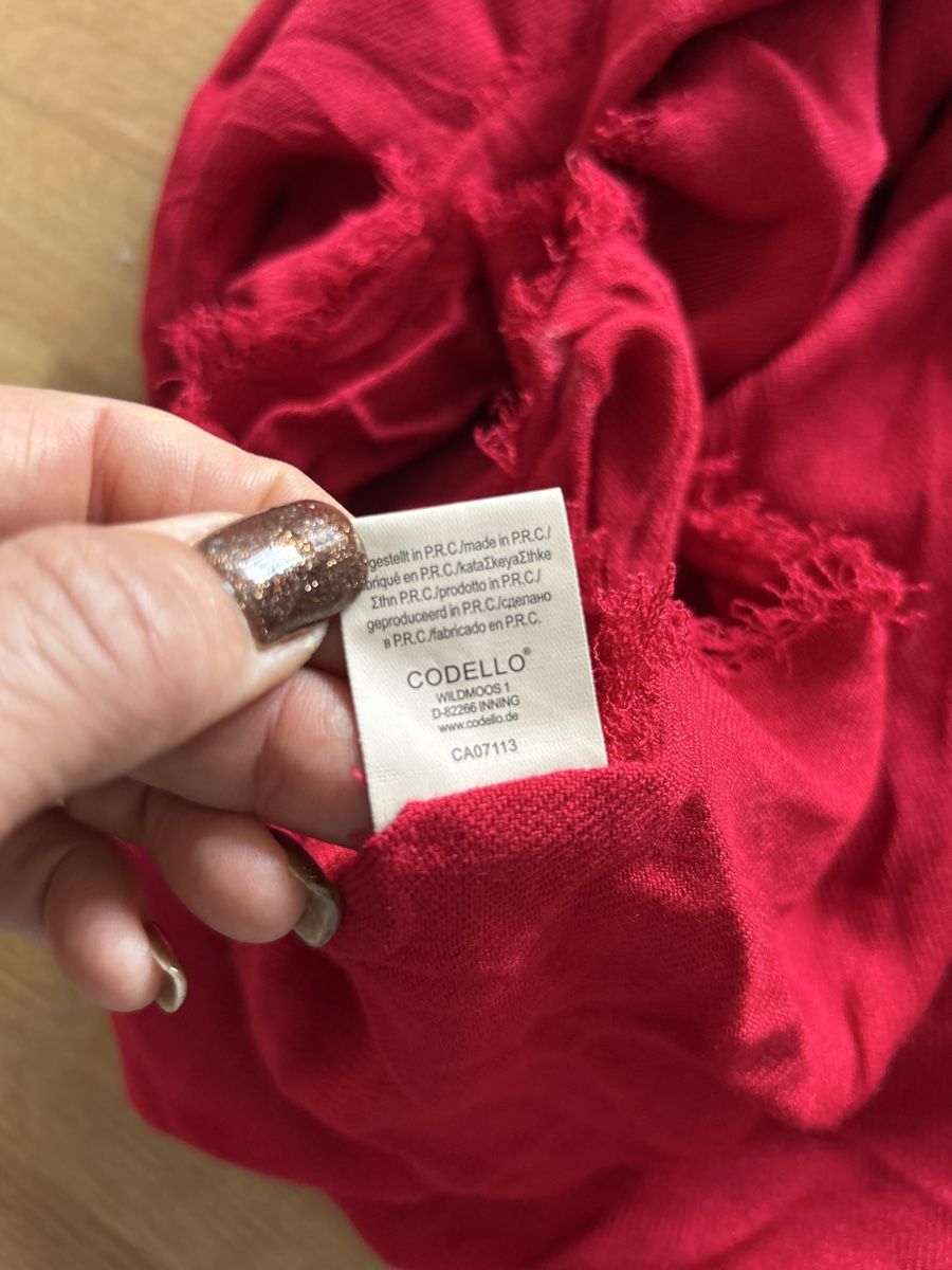 Codello Foulard & Sciarpe: Codello Loop Schal Rot, neuwertig! – Usato da Langnau im Emmental venduto da Iriss 2
