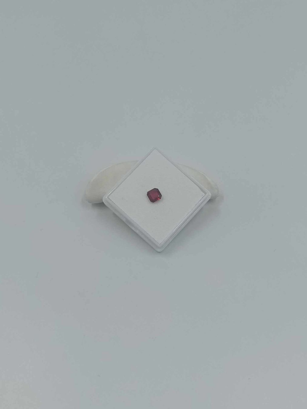 Pietre preziose: 1 ROTER SPINELL 1.16 CT. – Usato da Luzern venduto da EdiGem