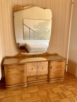 Aussergewöhnliche Vintage-Kommode mit grossem Spiegel