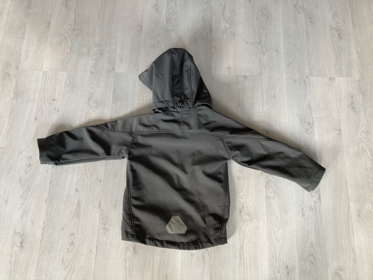 H&M Vestes & Manteaux: Softshelljacke H&M 116 – D'occasion à Amden par Karplusan 2