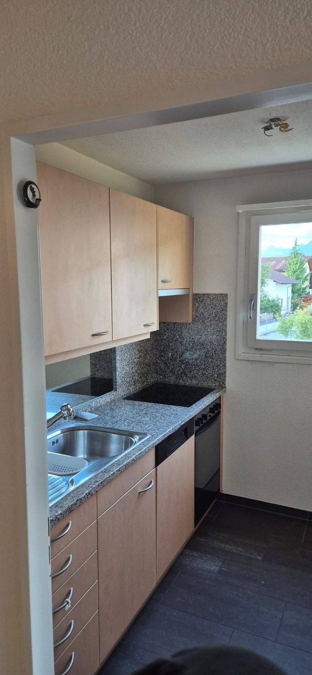 V-Zug Cuisines complètes: Küche mit Elektrogeräte  – D'occasion à Heimberg par gagiii 3