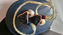 Fiio FH7 earbugs