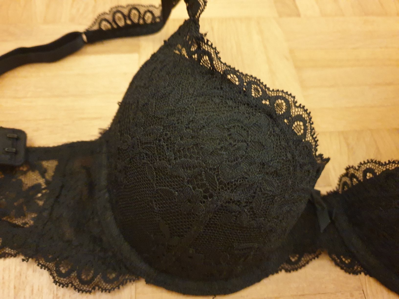 Altra biancheria intima: Soutien-gorge noir, 75B, dentelle, neuf – Nuovo e nell'imballaggio originale da Neuchâtel venduto da Verenas12 2