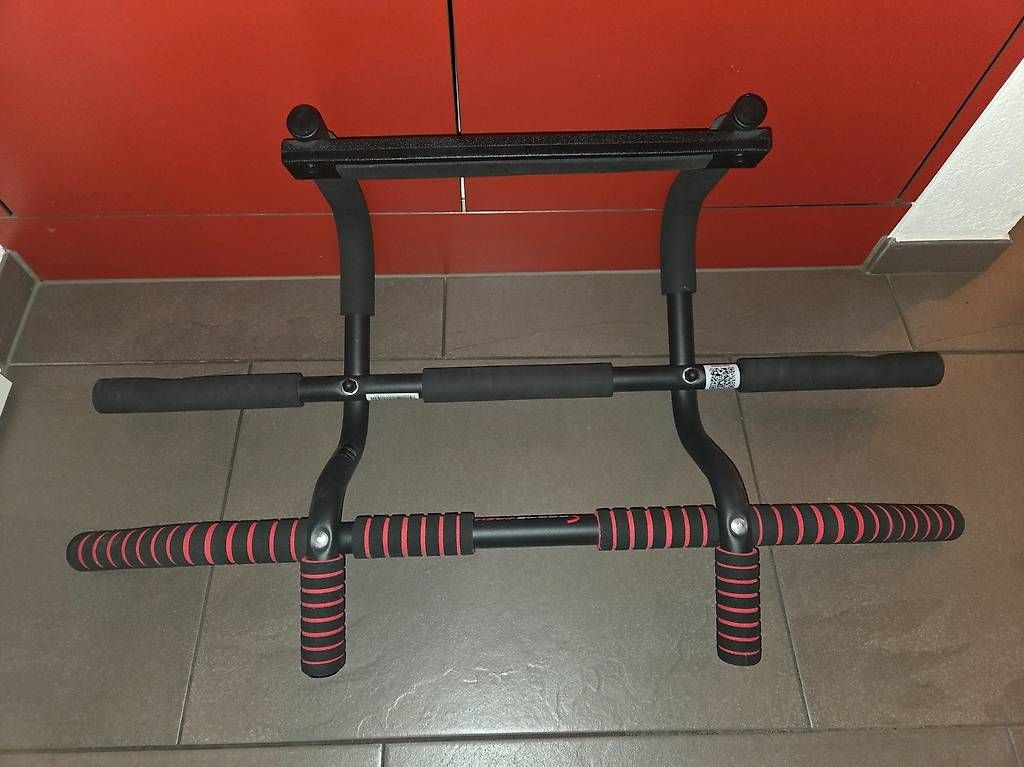 Hometrainer: Multifunktions-Klimmzugstange / Türreck – Usato da Buchs ZH venduto da niciibrownie 2