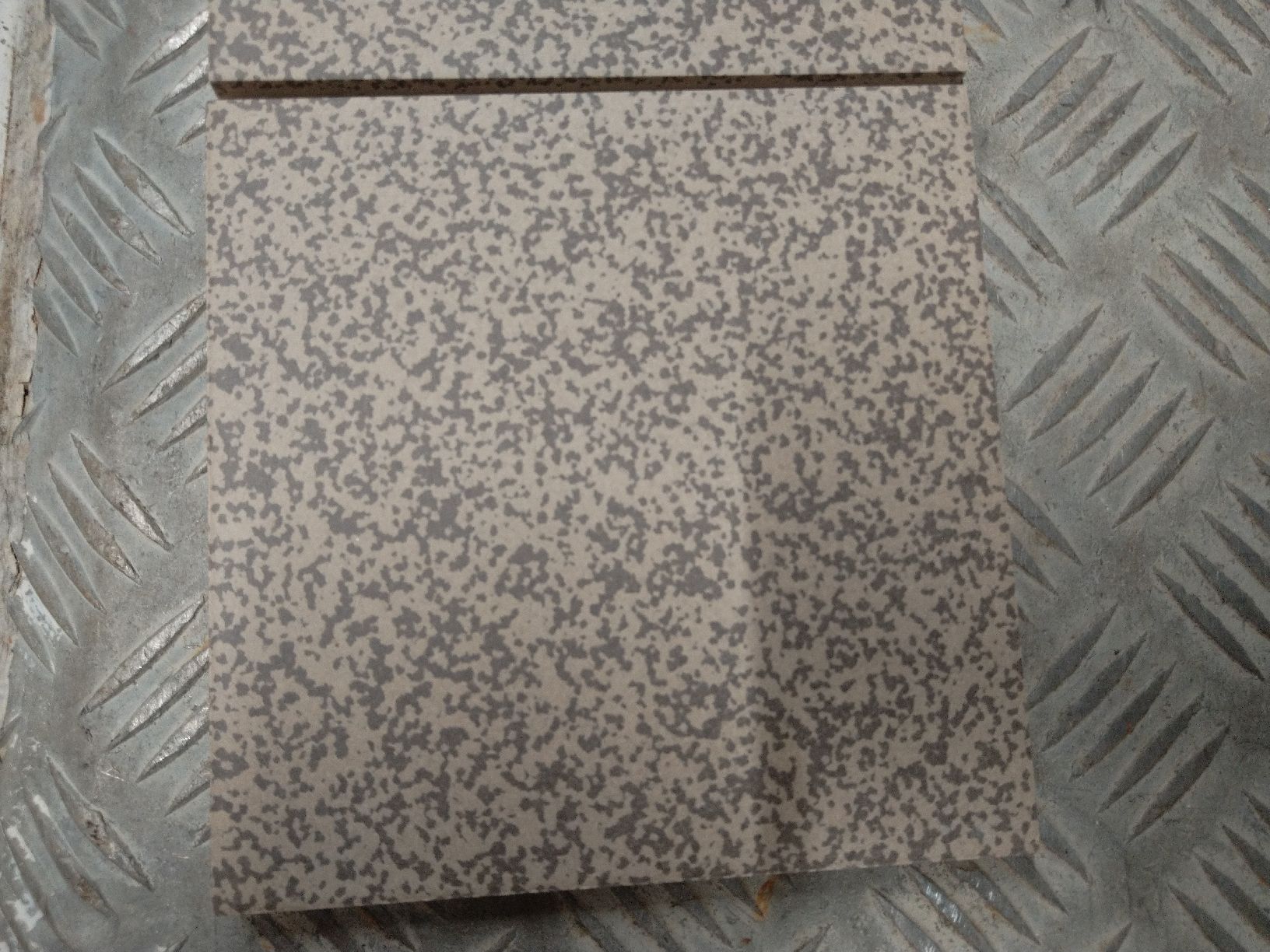 Rivestimenti per pavimenti: Bodenplatten – Nuovo (secondo la descrizione) da Breitenbach venduto da mse_52th 1