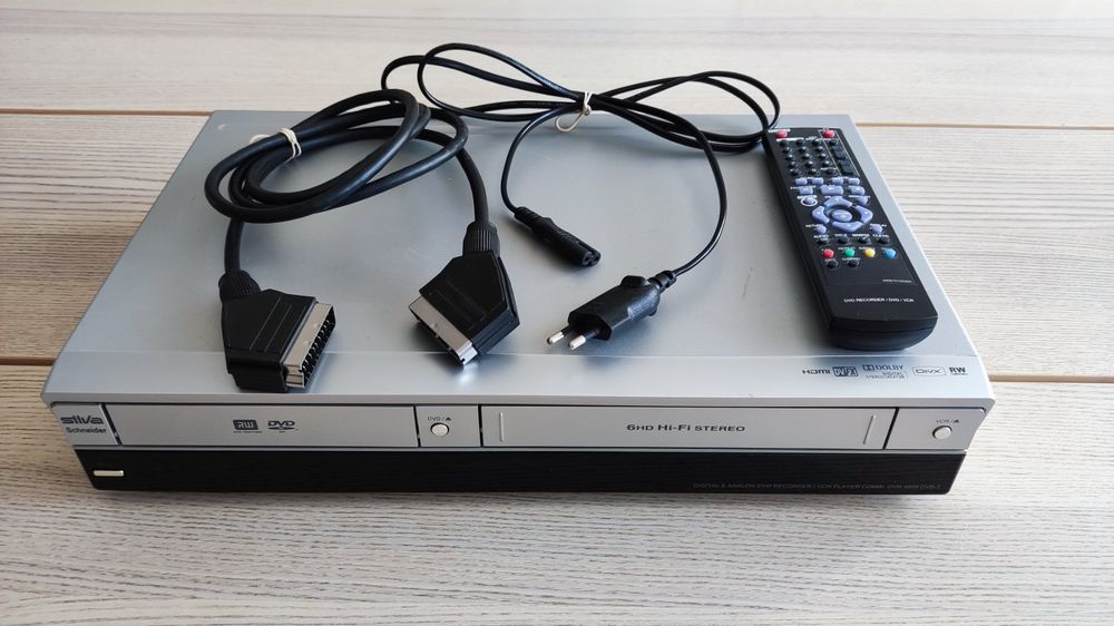 Videorecorder / magnétoscope VHS SEG VCR302