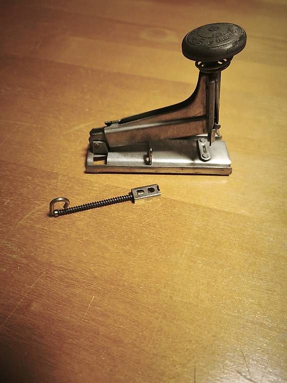 Tutti gli attrezzi: Sphinx Tacker von Elastic, Deutsches Reichs Patent – Usato da Wettingen venduto da DaHa90 2