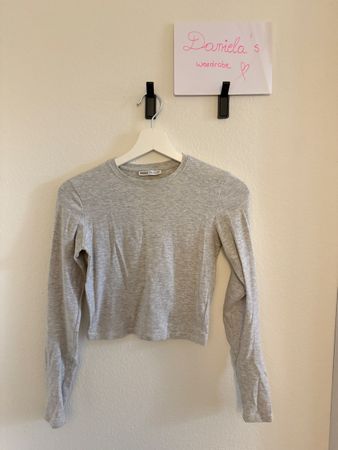 Bershka Langarmshirt grau meliert Grösse S guter Zustand