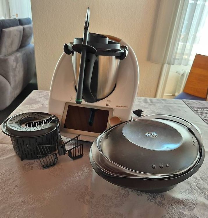 Thermomix TM6 mit Garantie und Zubehör in Nordrhein-Westfalen