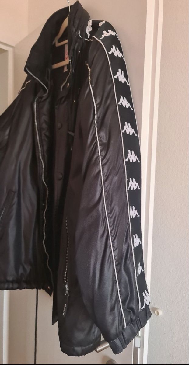 Kappa Giacche: Veste Kappa noire taille L – Usato da Lausanne venduto da Heinic 2