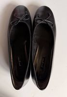 Schwarze Leder-Ballerinas in 40