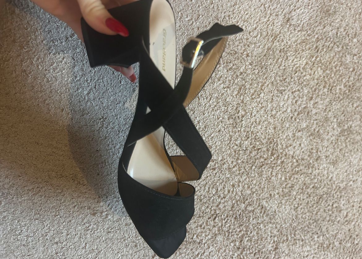 Scarpe da donna: Higheels Schwarz – Nuovo (secondo la descrizione) da Frauenfeld venduto da hannamaria29 1