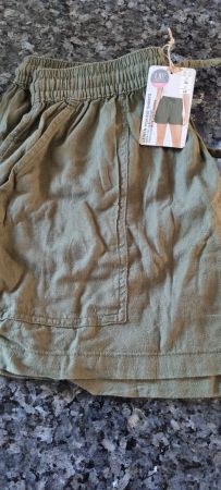 Leinen-Viskose-Shorts Damen oliv Grösse 36 Neu