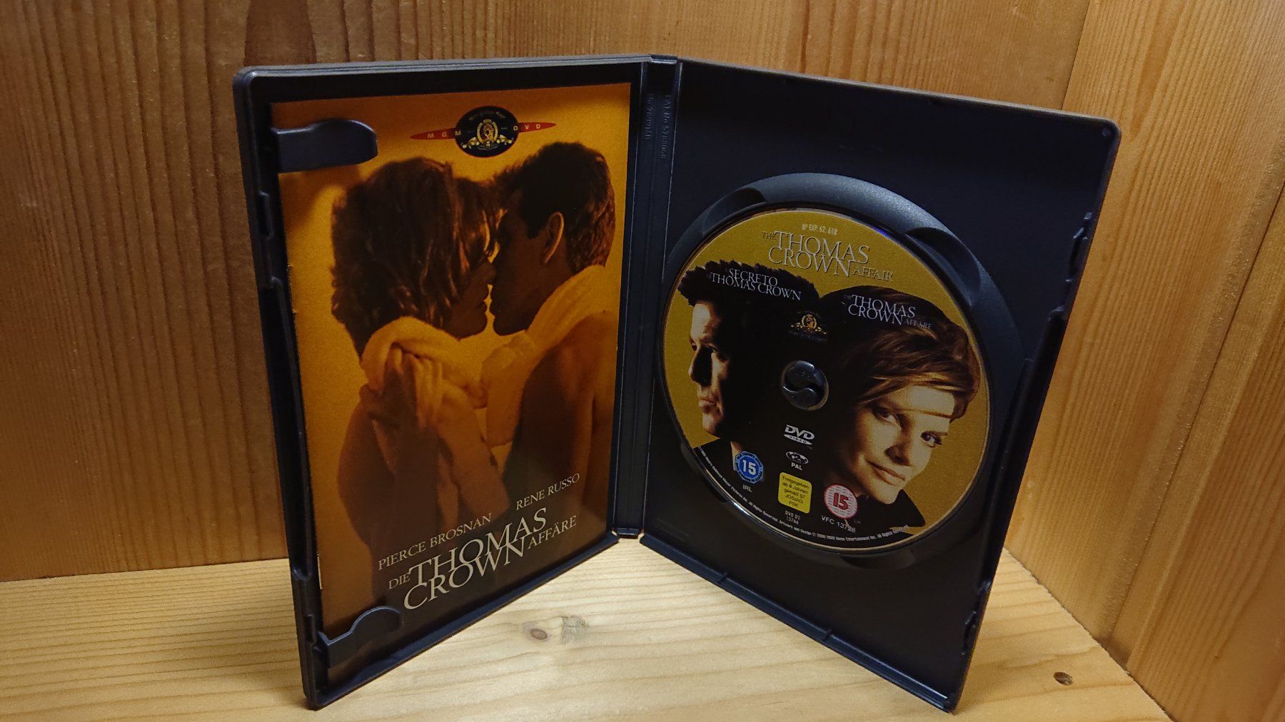 Tutti i DVDs: DIE THOMAS CROWN AFFÄRE DVD mit Pierce Brosnan – Usato da Wilderswil venduto da Exebub 2