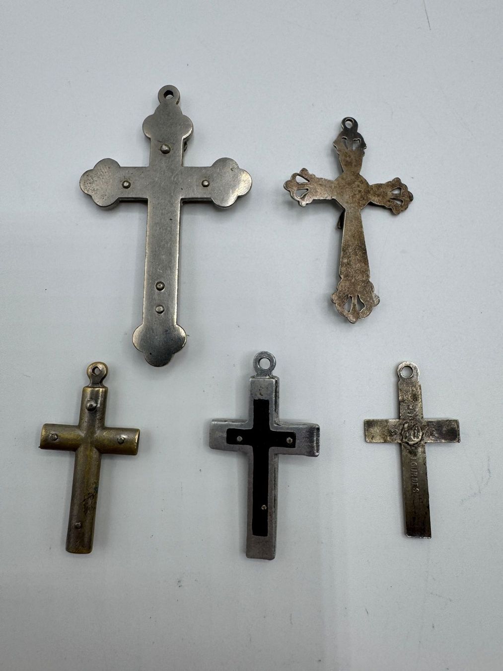 Rimorchi: Kruzifix Anhänger Set 5 Stueck – Usato da Sachseln venduto da BONATI01 1