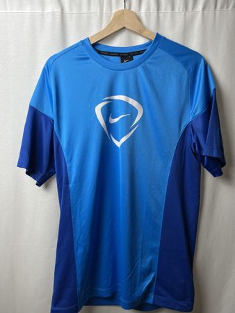 T-shirt Nike bleu