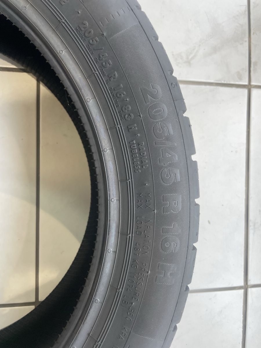 Pneumatici & Ruote complete: Neue Pneu Continental 4 stk – Nuovo e nell'imballaggio originale da Tecknau venduto da Garage_St.Buser 2
