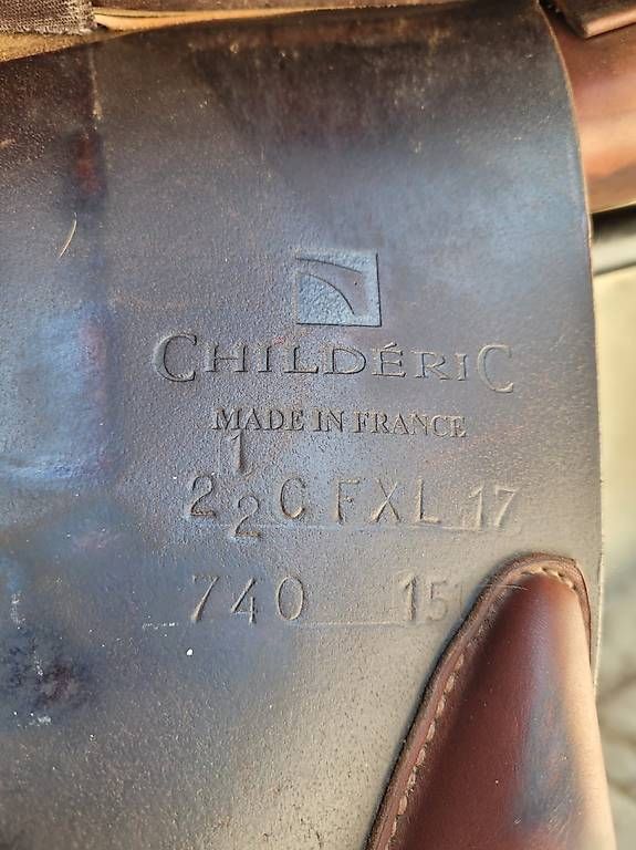 Selle & Accessori: Childéric CFXL Vielseitigkeitssattel, 17, – Usato da Bolligen venduto da AndyBern 3