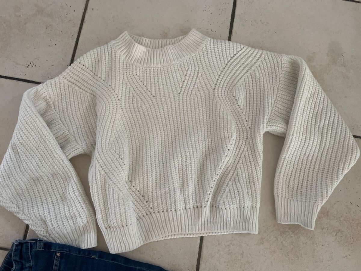 H&M Lotti & Set di vestiti: H&M Set: Jeans Skinny Fit & Strickpullover, Gr. 134 – Usato da Obergerlafingen venduto da cabo4 1