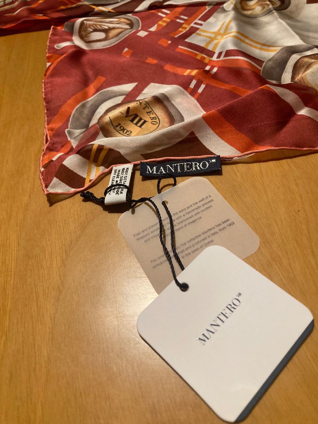 Foulard & Sciarpe: Foulard Mantero in seta – Nuovo e nell'imballaggio originale da Bern venduto da Sumo_Recordings 2