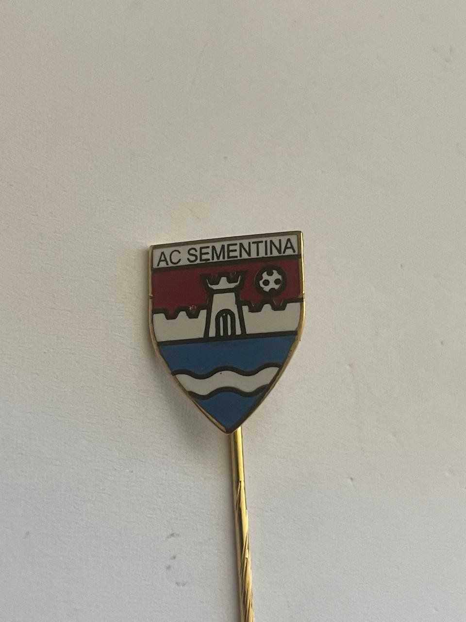 Placchette & Badge: 230. Anstecknadel - AC Samentina – Usato da Luzern venduto da Irek