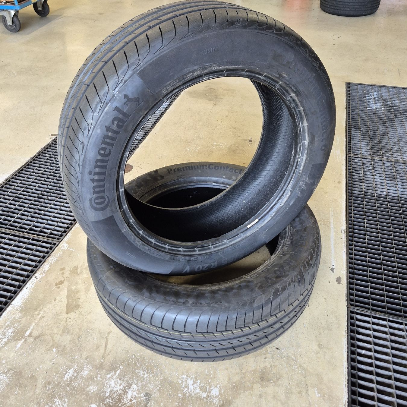 Pneus & Kompletträder: Continental 255/55 R20 – Neu (gemäss Beschreibung) aus Hitzkirch von Volvoamazon220