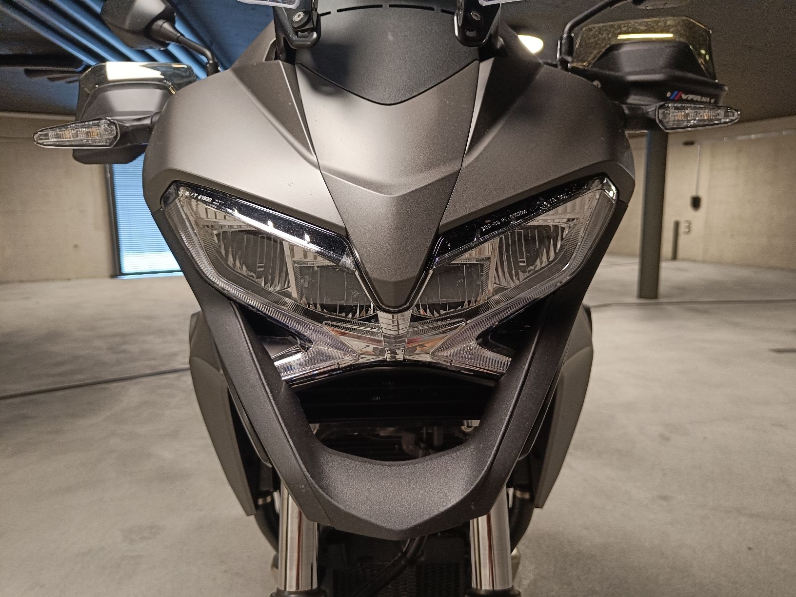 Honda Touring: Honda VFR 800 X Crossrunner – Usato da Männedorf venduto da alexzaw 5