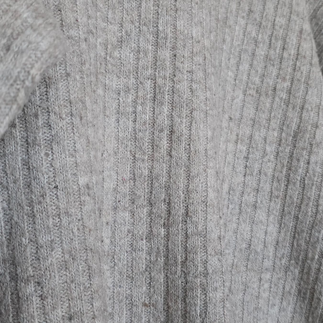 H&M Maglioni & Felpe: 🐸 H&M PULLOVER XS GRAU RIPPSTRICK KUSCHLIG – Usato da Môtier (Vully) venduto da Frogs 2