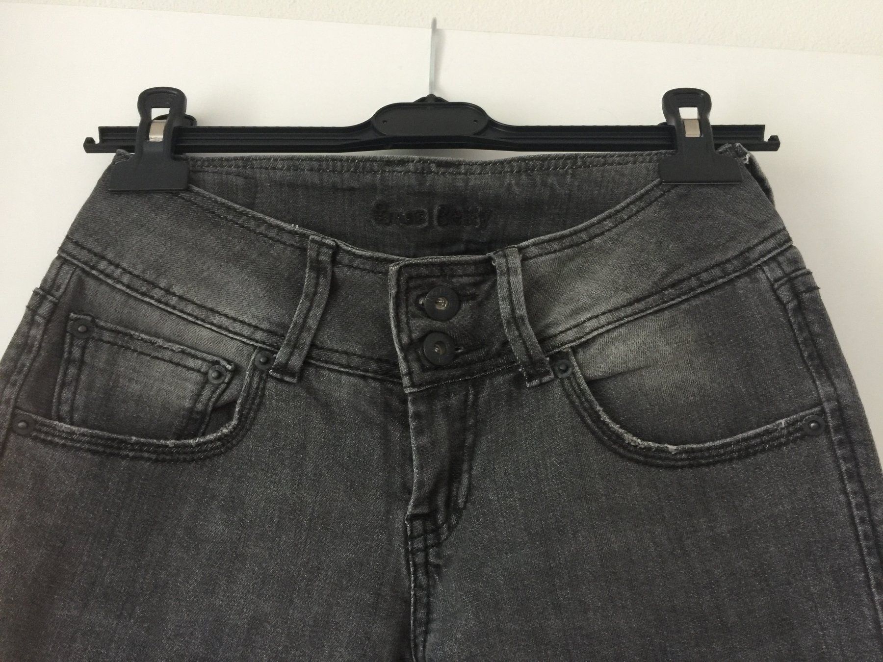 Jeans: NEU: Jeans Gr. 26 – Nuovo (secondo la descrizione) da Lachen venduto da Reeci 2
