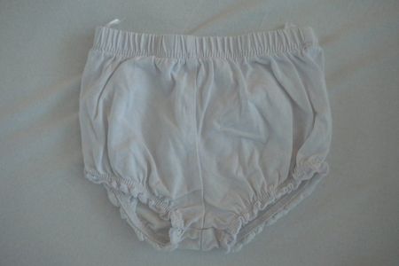 Neuwertige weisse Babyunterhose, Gr. 68