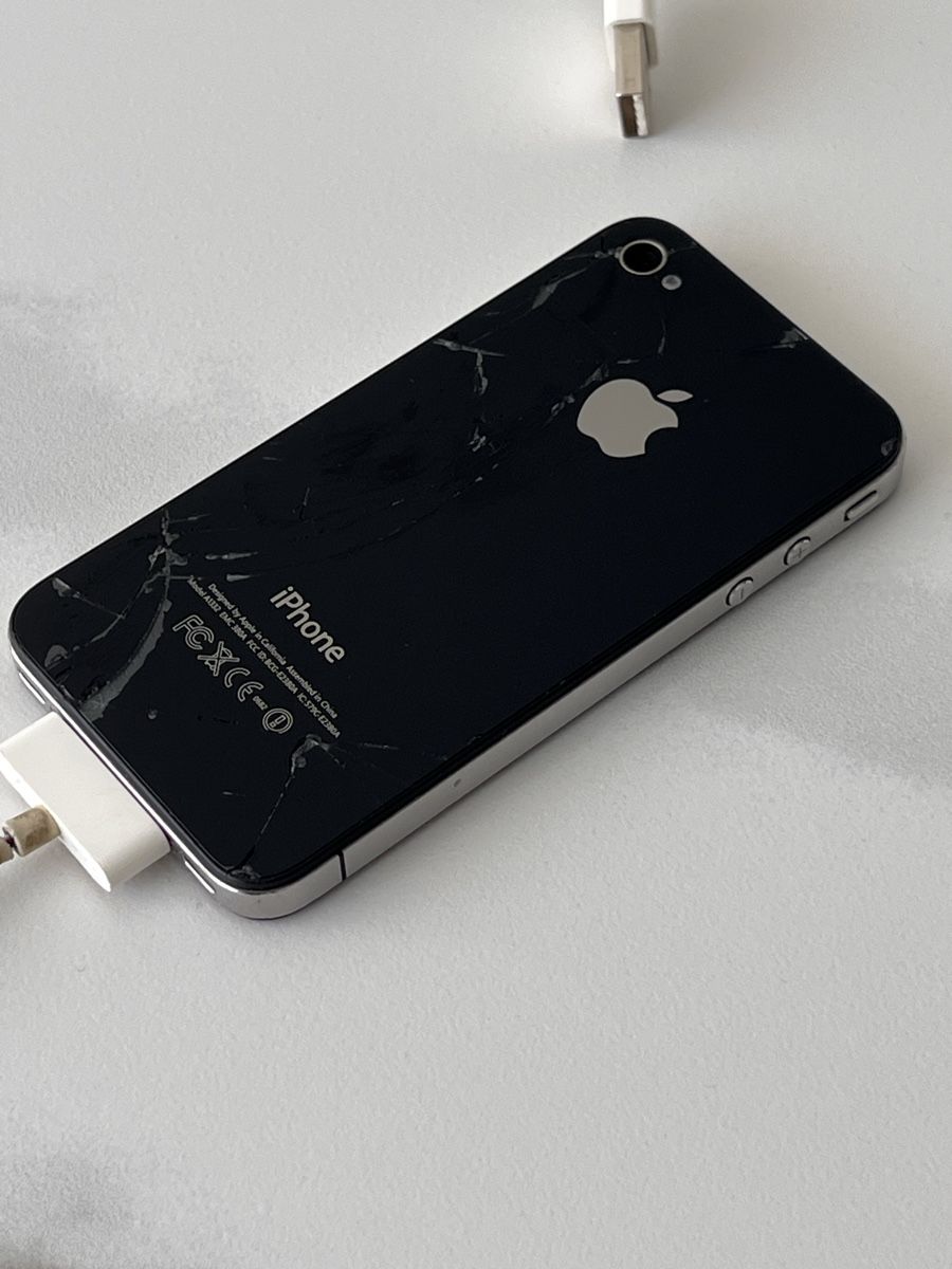 Apple Handys / Smartphones: iPhone 4s schwarz defekt  – Defekt aus Winterthur von ChicMarkt 3