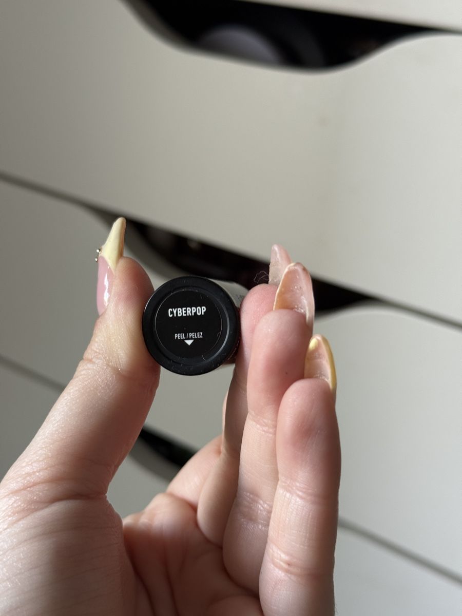 NYX Professional Makeup Make-up: Rouge à lèvres NYX violet neuf – Nuovo (secondo la descrizione) da Chavannes-près-Renens venduto da elobrgs 2