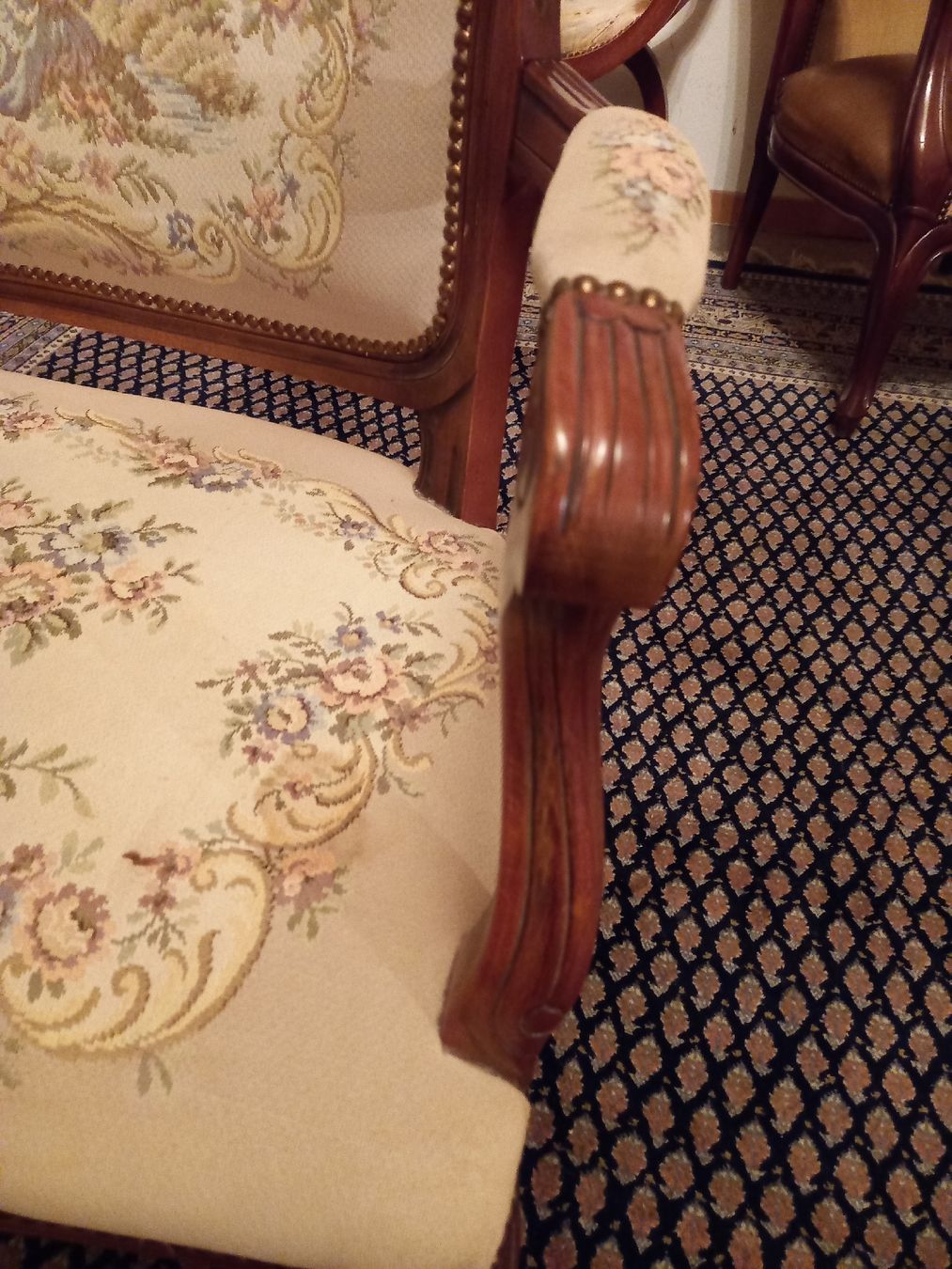 Divani: Antik Sofa Louis Philippe Style(Lovset) – Usato da Bern venduto da Imamrashed 2
