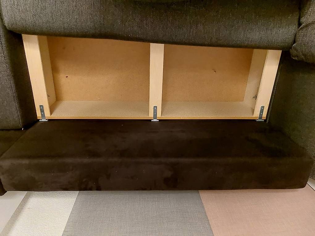 Sofas: Sofa Grau mit Bettfunktion – Gebraucht aus St. Gallen von totoproto 2