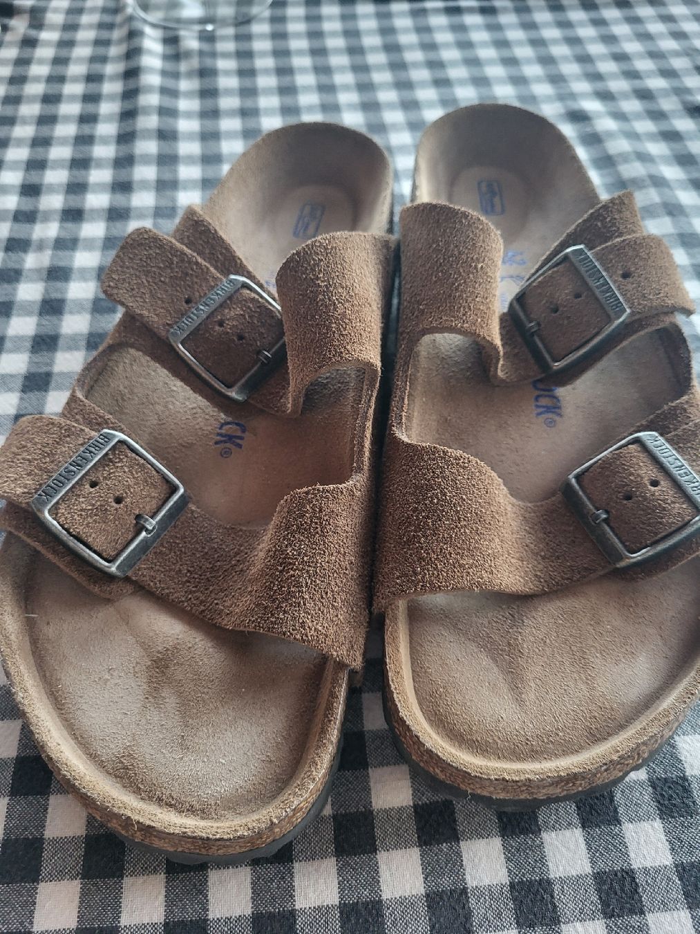 Birkenstock Scarpe da uomo: Birkenstock Herren Wildleder – Nuovo (secondo la descrizione) da Münchenbuchsee venduto da muengguleo
