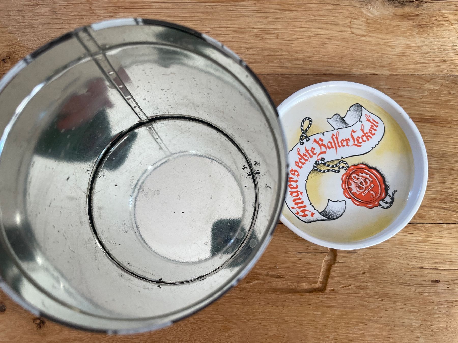 Barattoli: Antike Blechdose Basler Läckerli als Trommel – Usato da Winterthur venduto da cheerio97 5