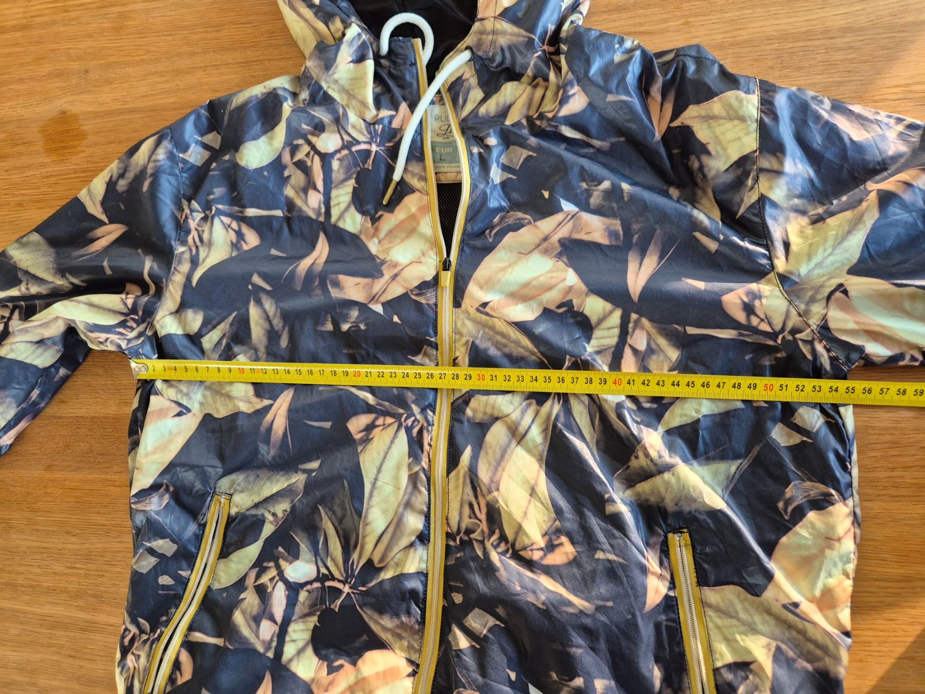 Pull&Bear Giacche: Pull&Bear Jacke mit Blätterprint, Grösse L – Usato da Bern venduto da miruslav 4