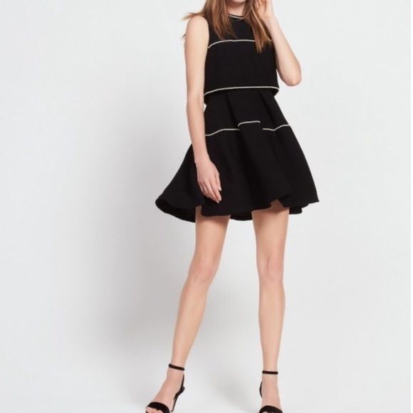 Sandro Vestiti: Sandro Pearl Embellished Black Dress – Usato da St.Josefen venduto da lop_lh8d 1
