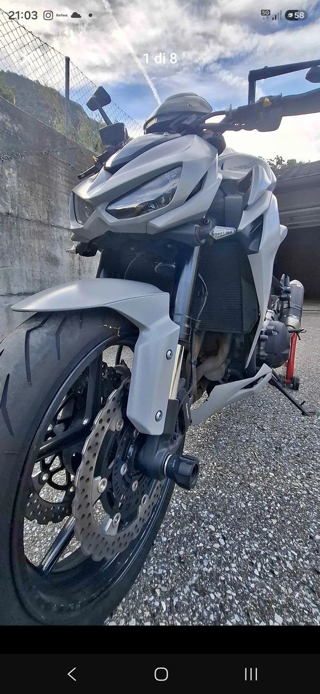 Kawasaki Strada: Kawasaki z1000 – Usato da Osogna venduto da Met97 1